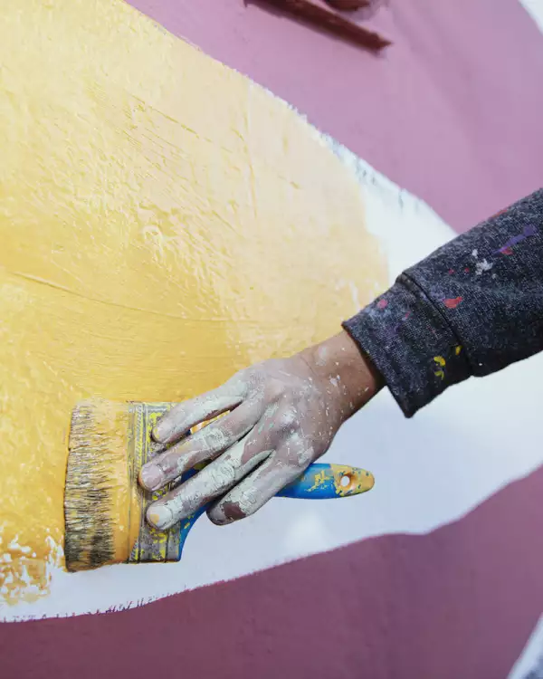 Life and Style Converse 2.jpg