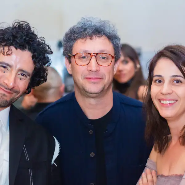 ALFOMBRA ROJA Y COCTEL FIESTA EN LA MADRIGERA
