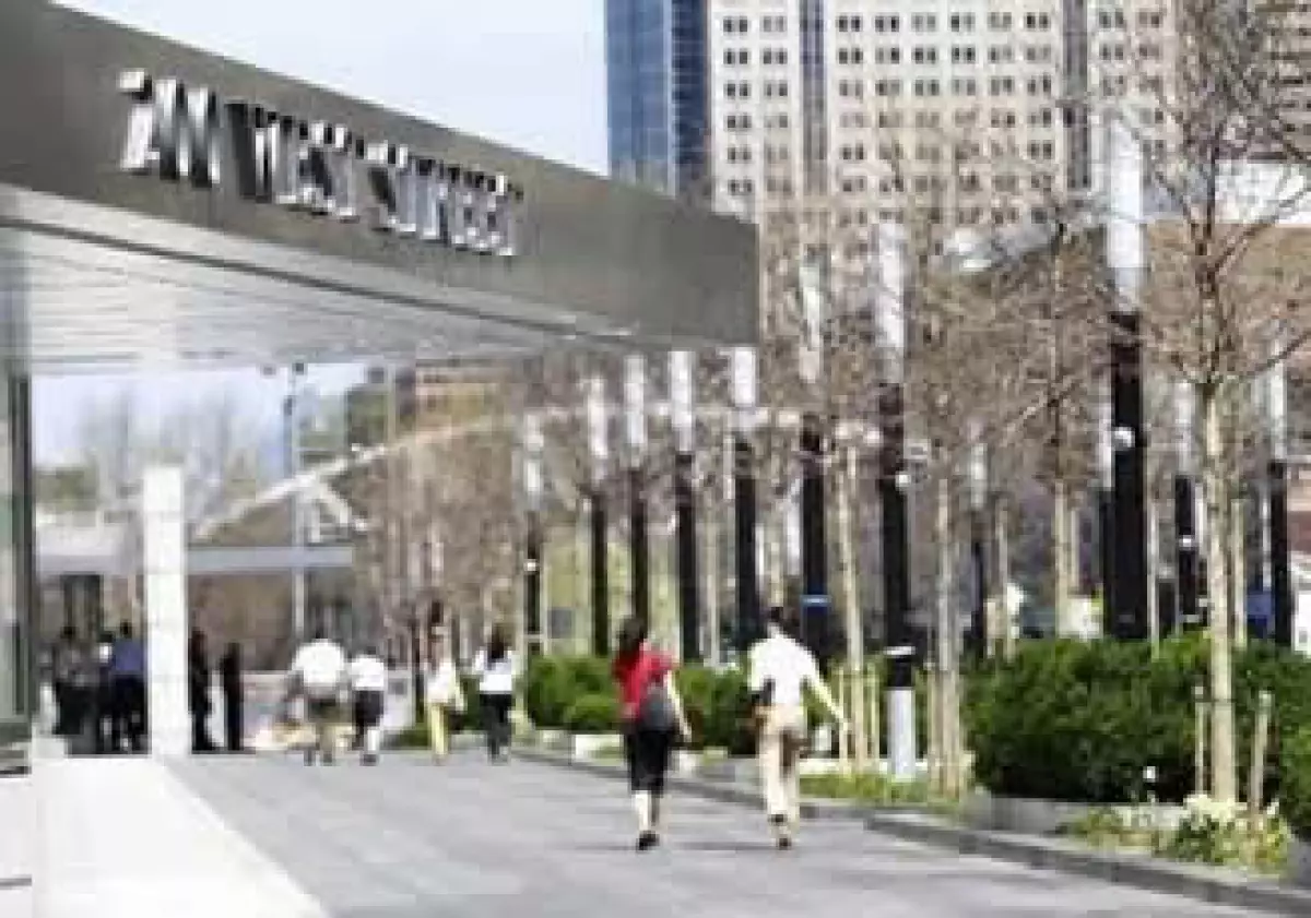 Goldman Sachs Group fue el que más pagó en promedio en bonificaciones, con 431,000 dólares. (Foto: Reuters)