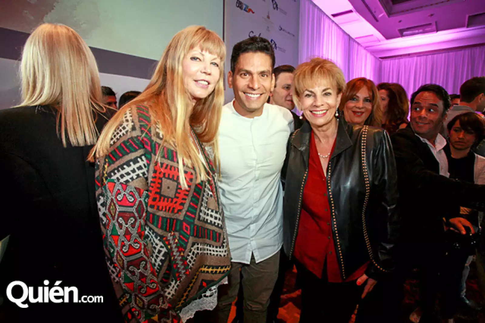 Gisela Hengel,Ismael Cala y Lucy Romero
