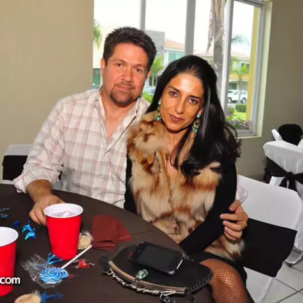 Manuel Quiñones,Cris Novoa