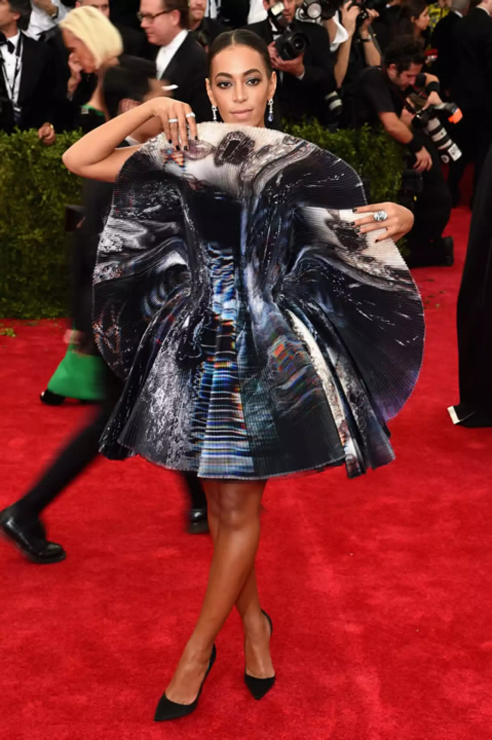Solange Knowles en Giles Deacon.