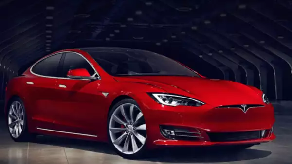 Tesla baja precios en México y en Estados Unidos