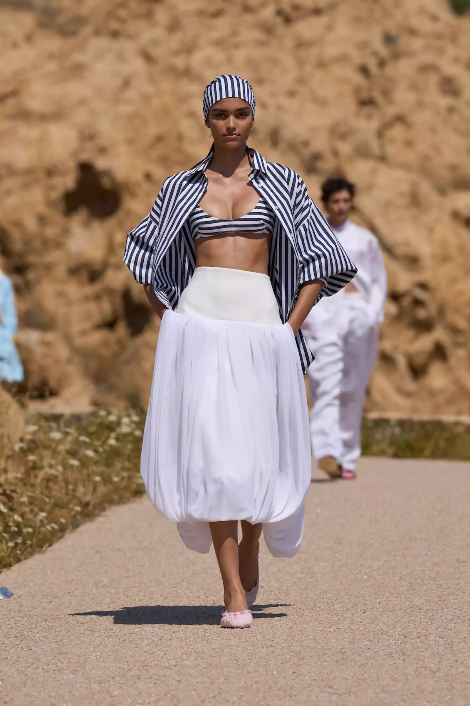 Jacquemus PO S27 014.jpg