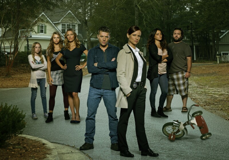 Ryan Phillippe y el elenco completo de Secrets and Lies.
