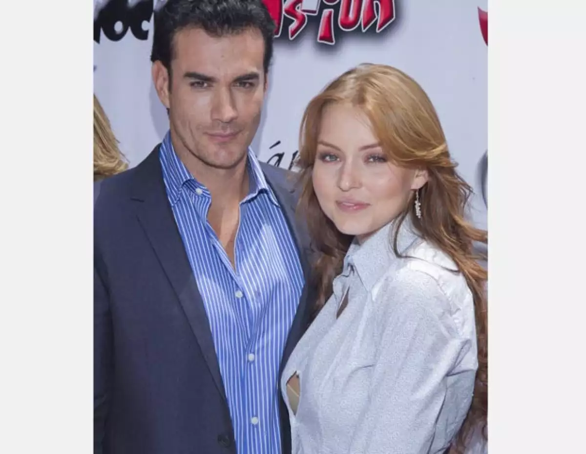 Tras una exitosa gira por la República Mexicana, la obra "Una noche de pasión" inició con el pie derecho su primera temporada en el Teatro San Rafael.