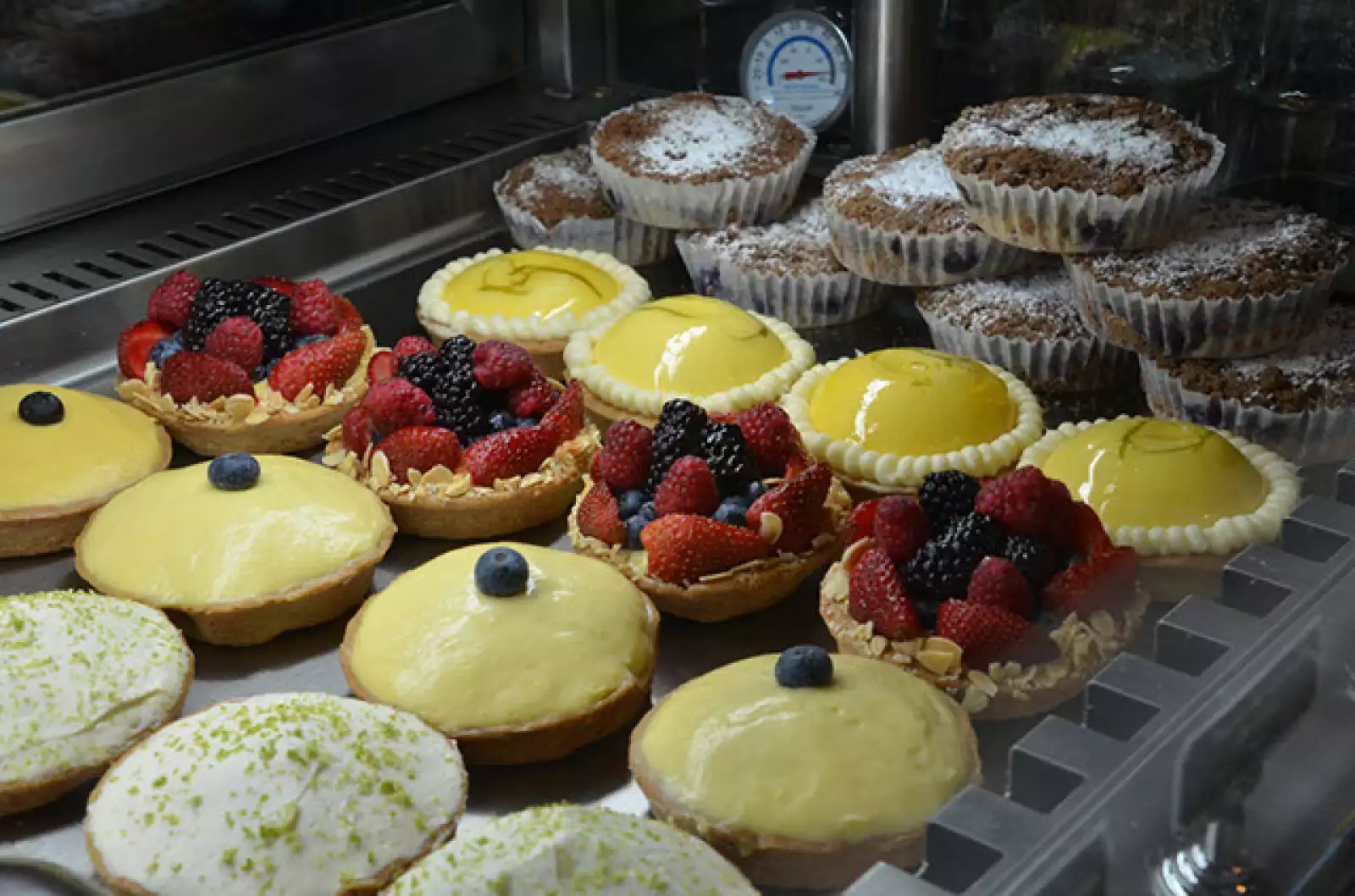 Las propuestas del Chef Coumont: Diversos platillos y bocadillos preparados con el exquisito pan artesanal de Le Pain Quotidien.