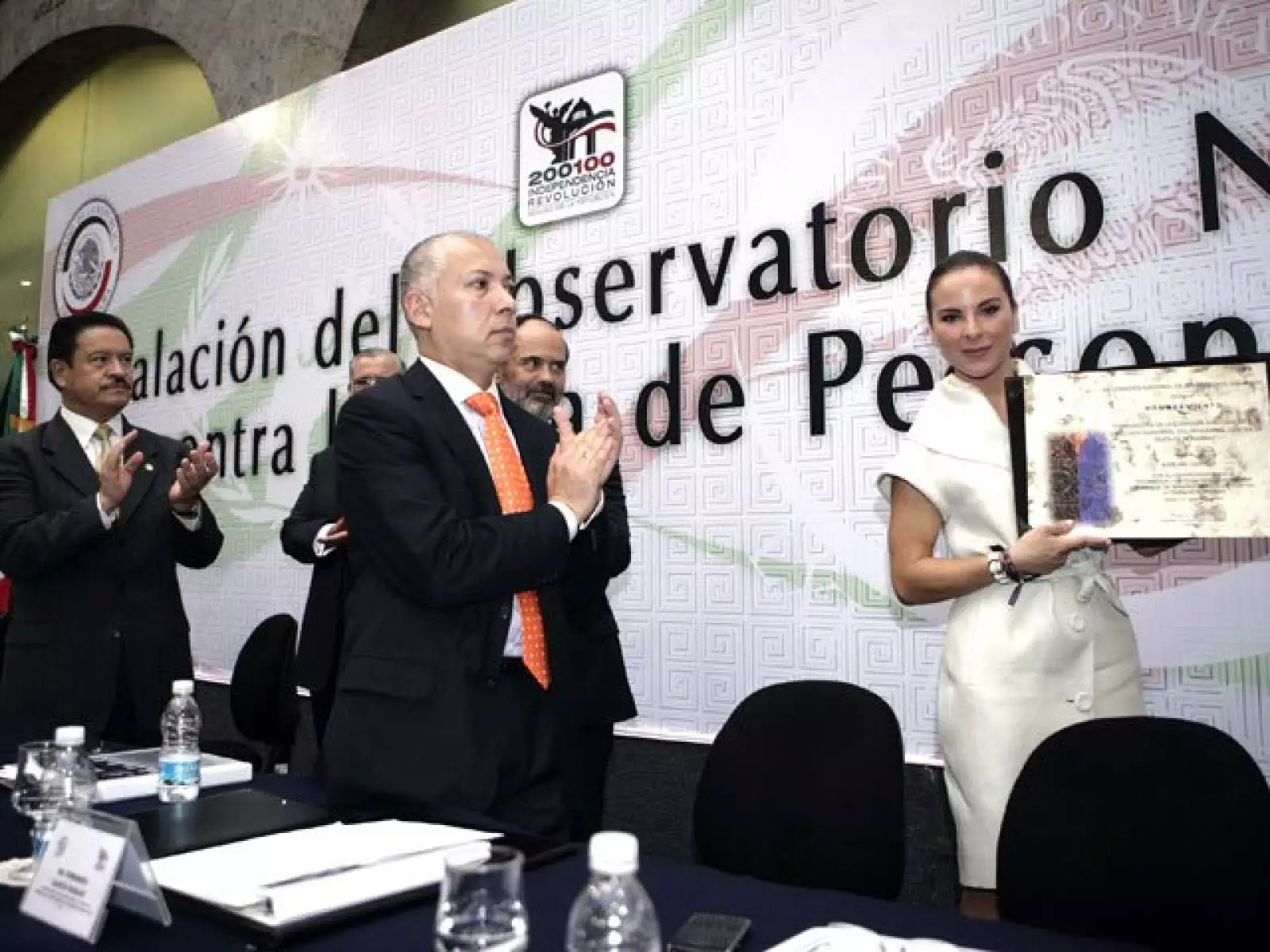 “Me siento orgullosa y extremadamente conmovida de ser parte de esta campaña contra la trata de personas, para mí es un honor comprometerme hoy con todos ustedes a ser una digna voz y representante”, aseguró Kate.