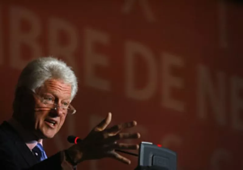 En el encuentro empresarial, Clinton lamentó haberse perdido la intervención de Carlos Slim Helú en la cena del domingo. (Foto: Reuters)