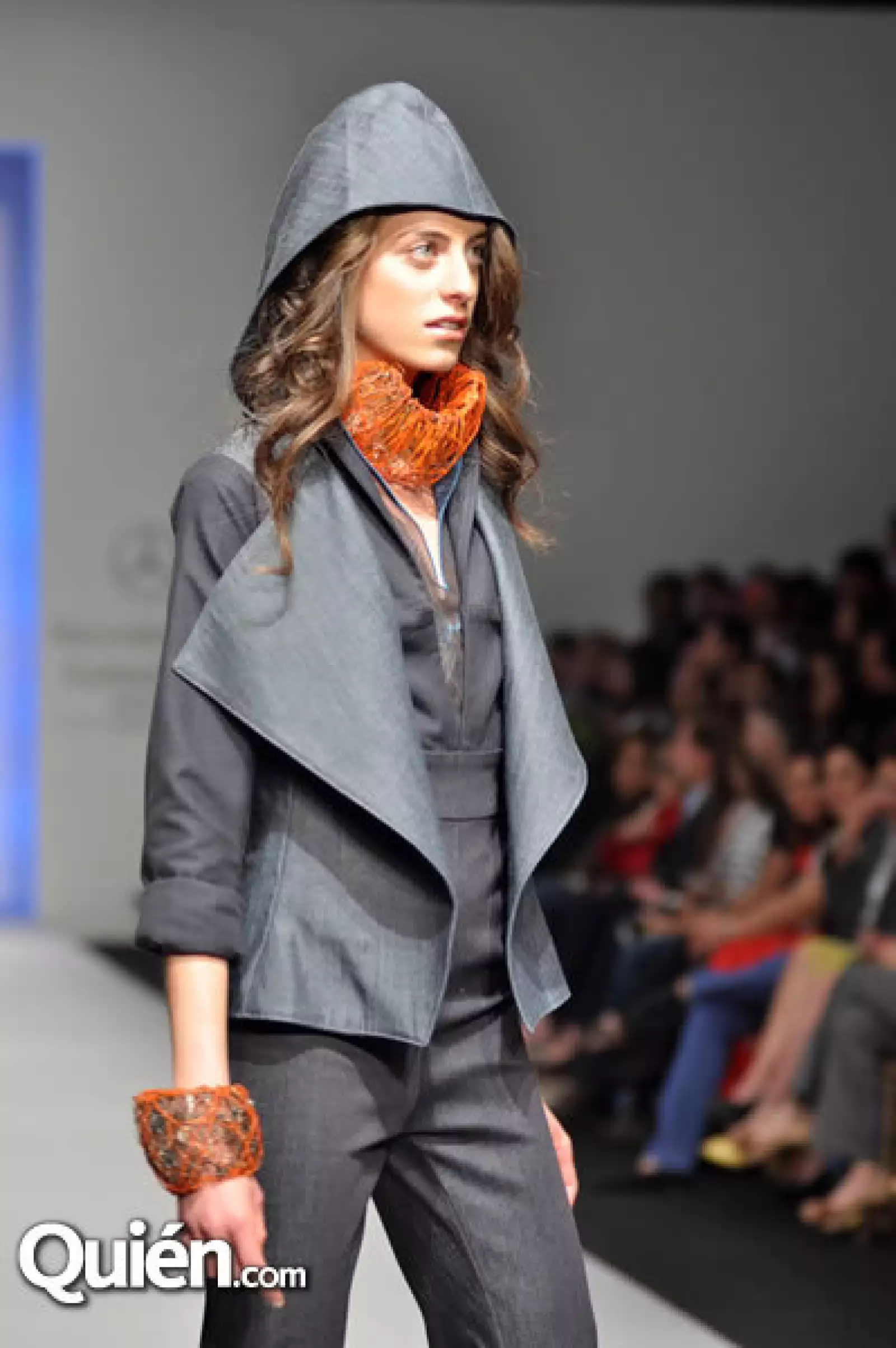 Pasarela Contempo