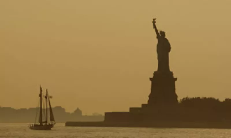 Hay cerca de 11 millones de estadounidenses sin empleo. (Foto: Getty Images)