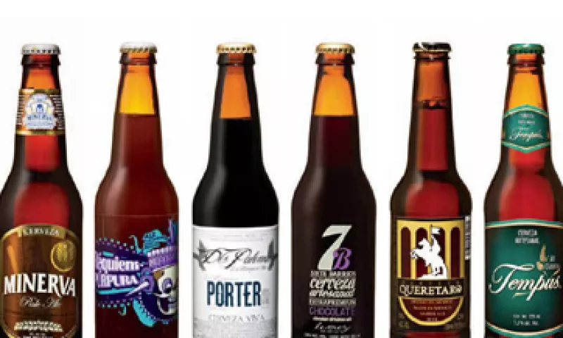 Cervezas Minerva Pale Ale, Réquiem Púrpura,  Dos Palomas Porter, 7 Barrios chocolate, Querétaro y Tempus Alt clásica.