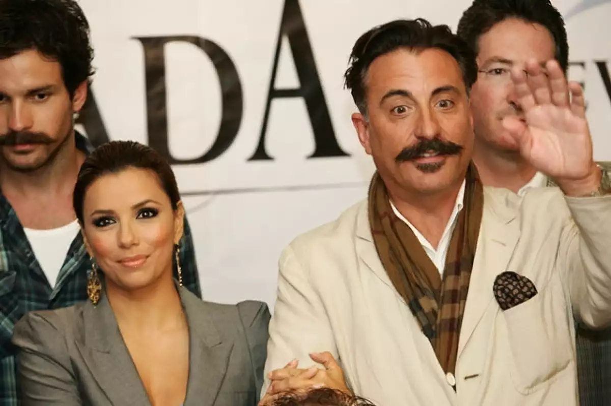 La actriz de Desperate Housewives está dispuesta a continuar con su activismo en contra de la ley antimigrante de Arizona, aseguró ayer por la noche.