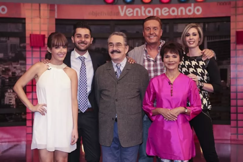 Con 30 años de carrera, la periodista nos platicó cómo ha sido su vida en el medio, asegura que no se siente líder, simplemente disfruta lo que hace.