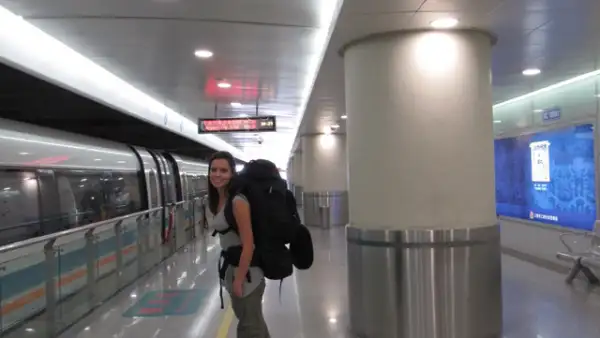 El viaje no estaba completo sin subir al metro de China.