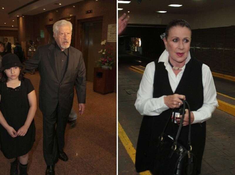Ignacio López Tarso y Laura Zapata a su llegada a la funeraria.