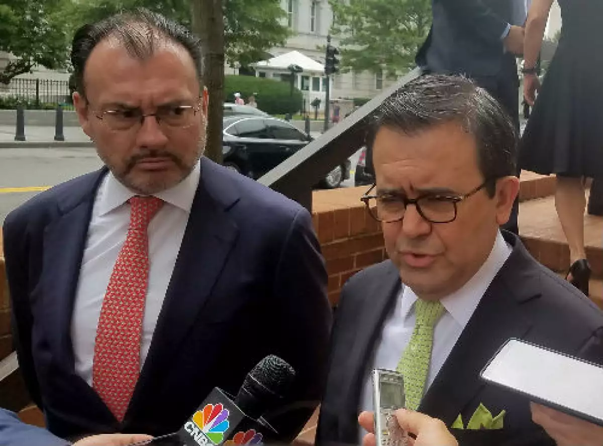 Ildefonso Guajardo y Luis Videgaray