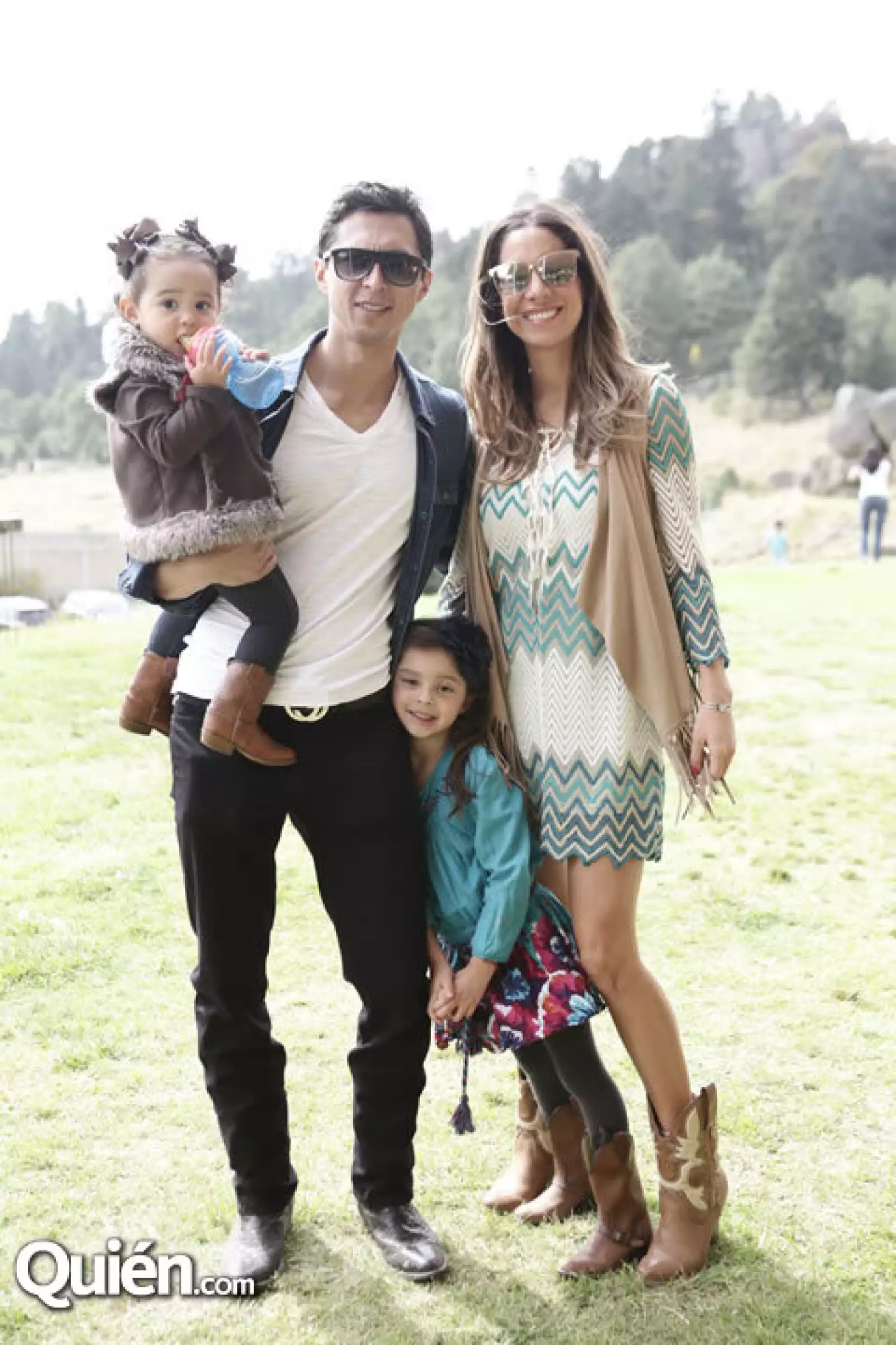 Lorenza, Federico, Roberta y María González
