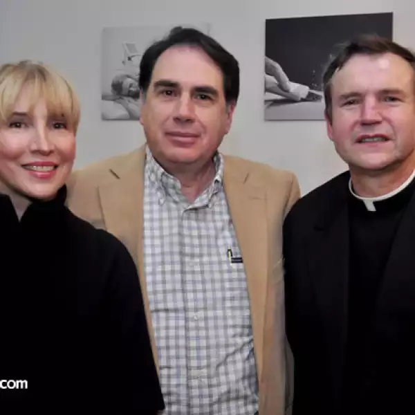 Marissa de Rubio, José Alfonso Rubio y Padre Patrick McMenamin