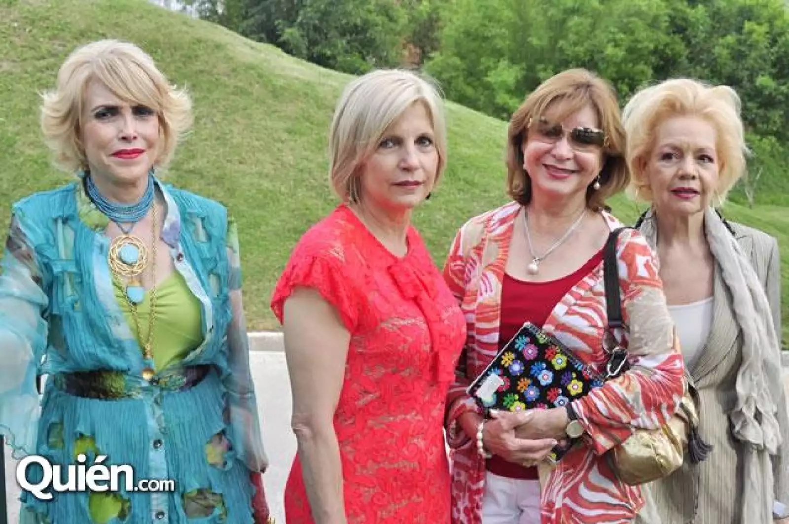 Tey González de Salas,Silvia Villarreal de Lozano,Irma Luz Martínez y Aló Flores
