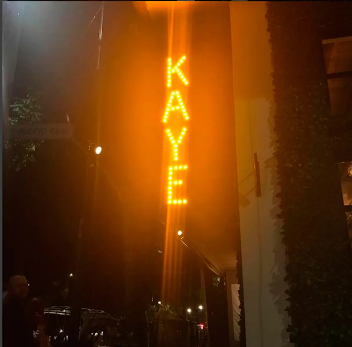 Más tarde Eva fue celebrada en el restaurante Kaye, ¿habrá cenado con Pepe Bastón?