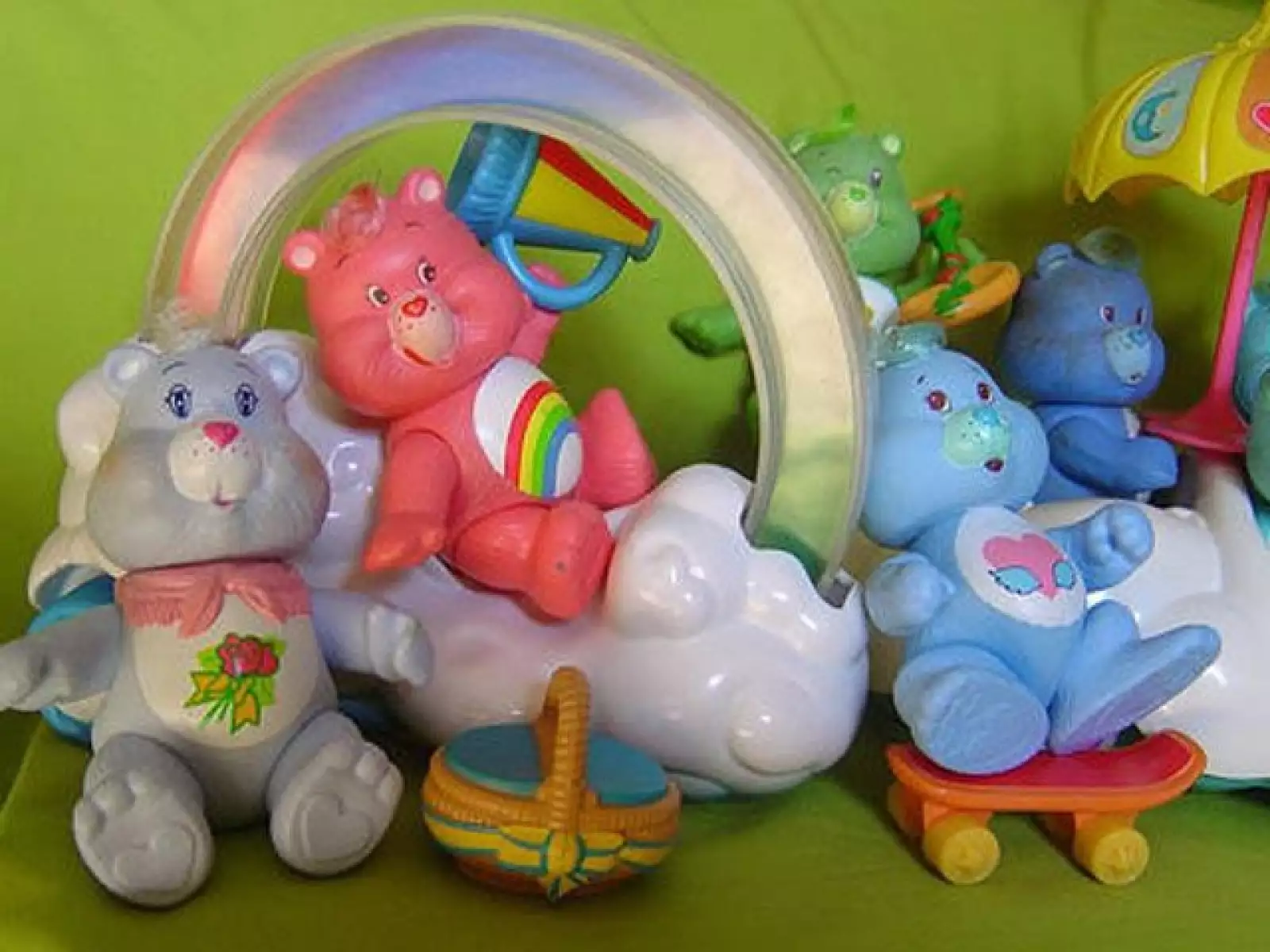 Los Ositos cariñositos fueron todo un éxito entre 1983 y 1987. Cada uno tenía un color y un símbolo diferente, aunque todos se distinguían por tener un pequeño corazón atrás.