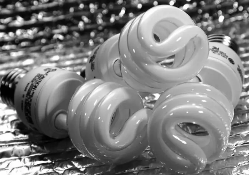 l�mpara ahorradora