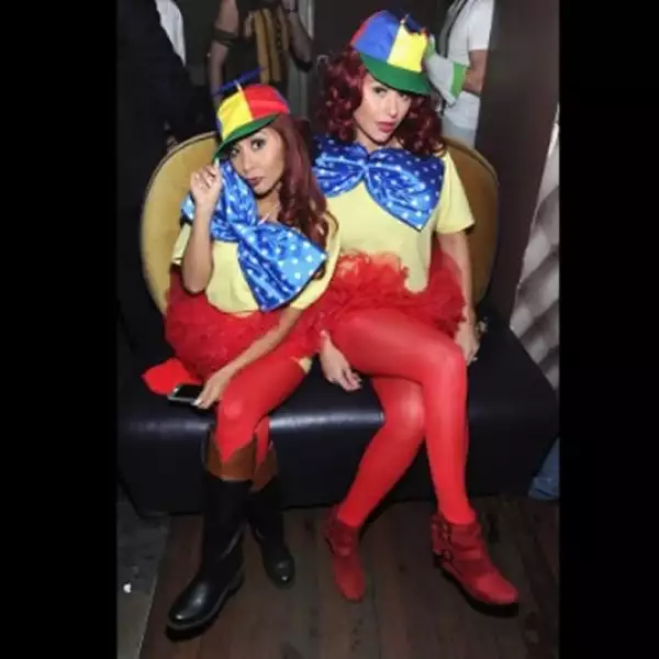 halloween, hollywood, artistas, disfraces, monstruos, cantantes, cultura pop, deportistas, sombrero, capa, guitarra