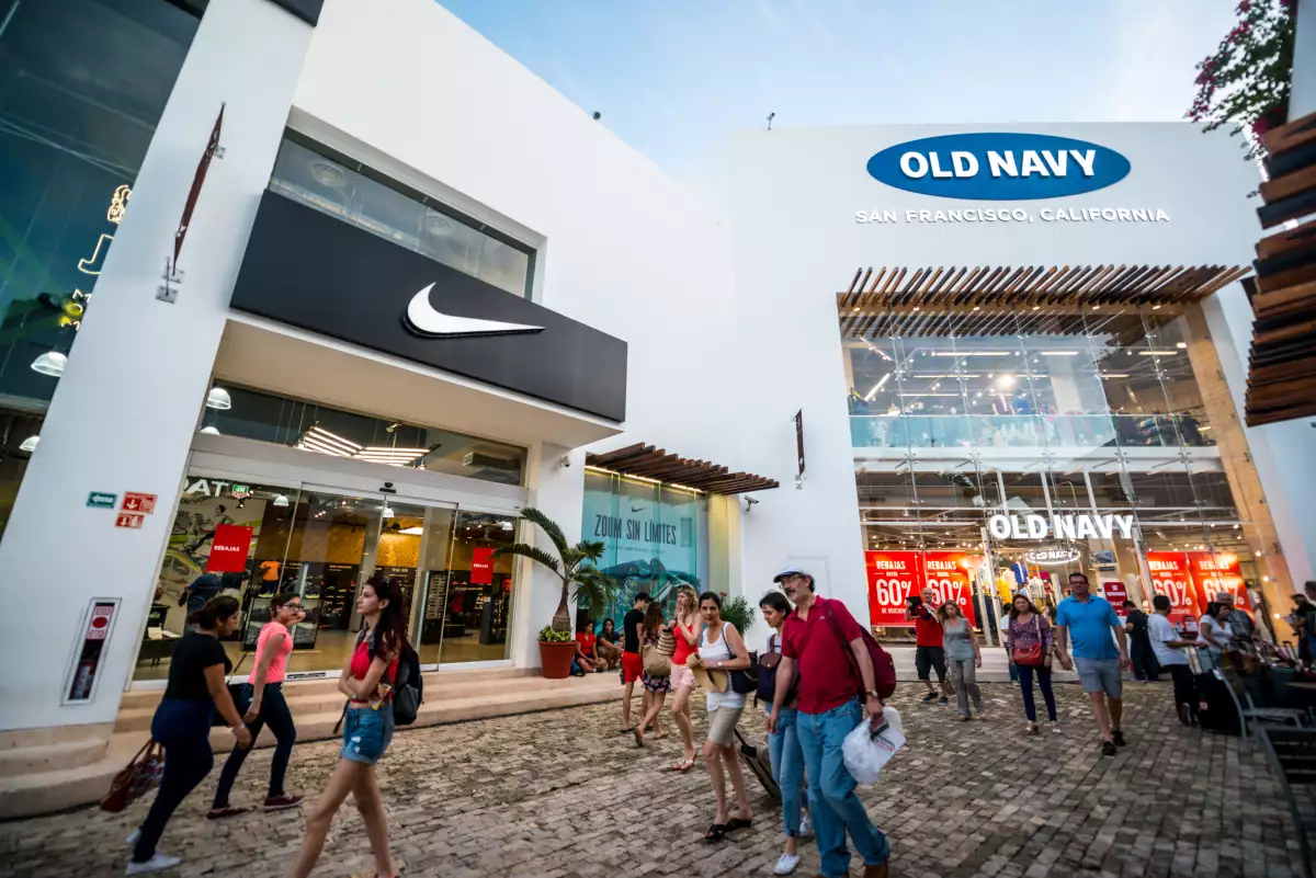 centro comercial en playa del carmen, quintana roo