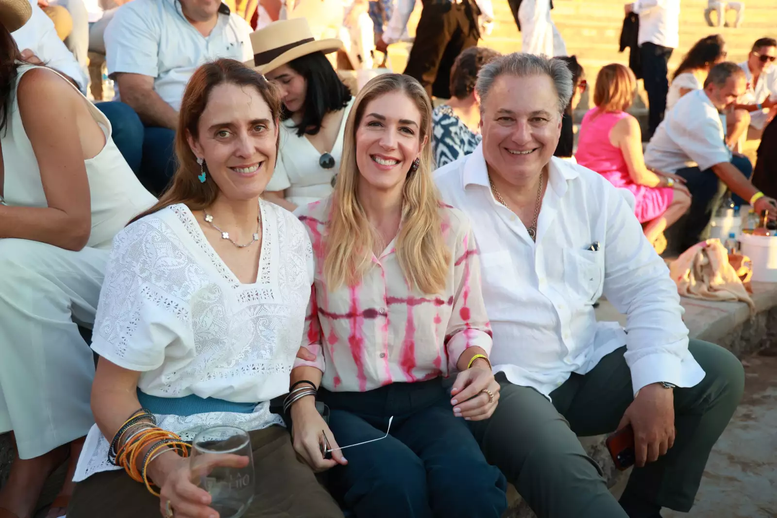 Lucila Aguilar, Miriam y Juan Cortina