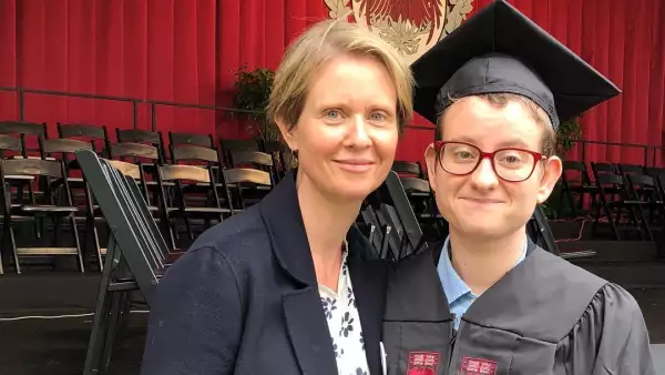 Cynthia Nixon y su hijo Samuel