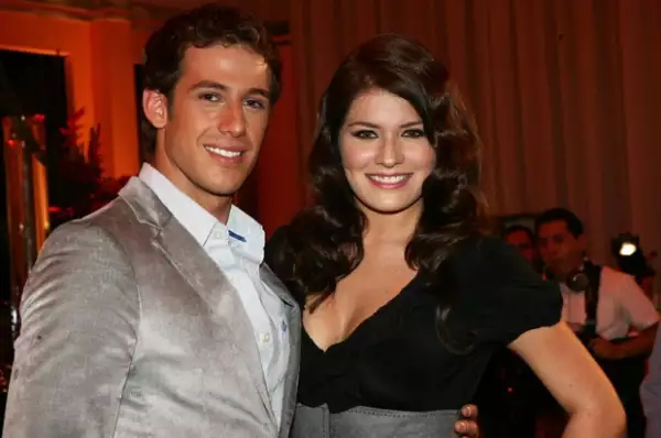 La actriz será pareja en la telenovela de Lambda García, de quien dijo es muy buena amiga y nada más.