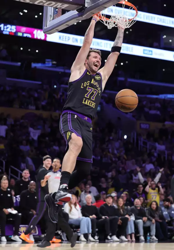 Los Lakers tendrán nuevos dueños: Josh Kushner y Bob Iger pagarán 12,500 millones de dólares por el control del equipo