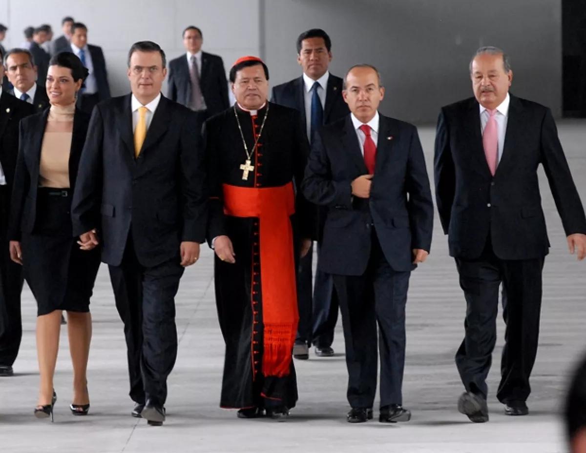 Todos ellos acudieron ayer a la inauguración de la Plaza Mariana de la Basílica de Guadalupe.