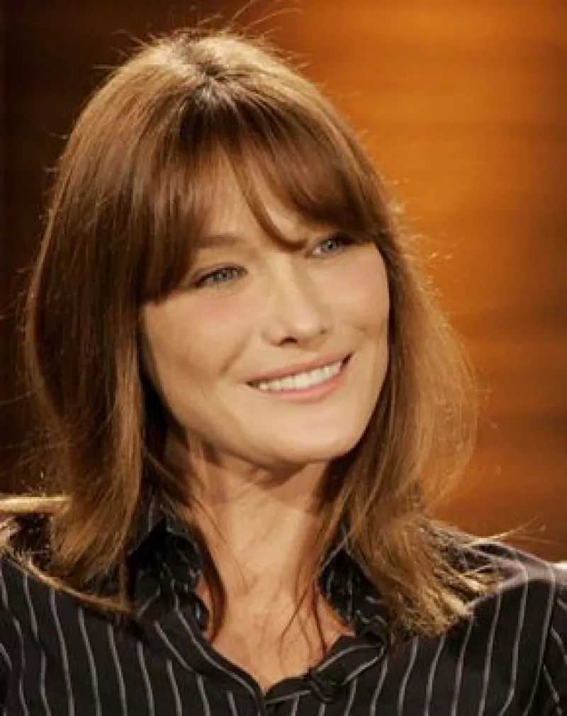 La italiana podría cantar en público para apoyar causas humanitarias.