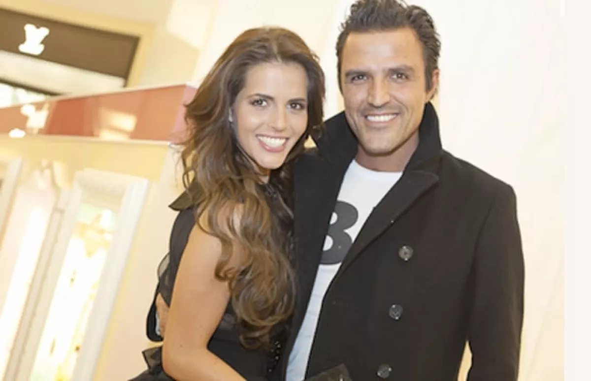 Billy Rovzar y Claudia Álvarez