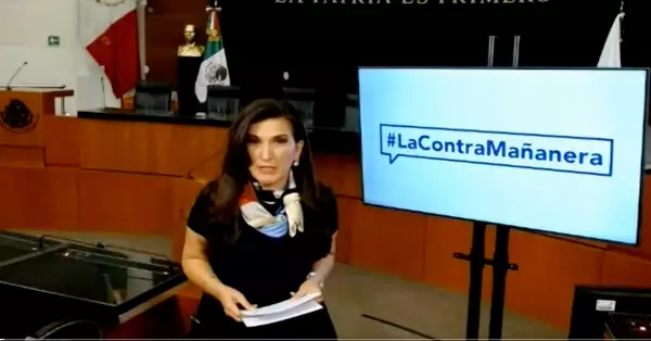 La senadora Kenia López Rabadán en la "contramañanera"