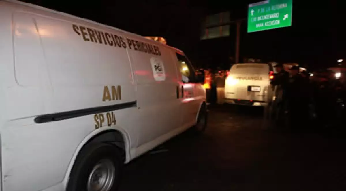 Osorio Chong informó en la conferencia que la explosión ocurrió en el Edificio Anexo B-2 del Centro Administrativo Pemex y que 46 lesionados todavía permanecen hospitalizados.