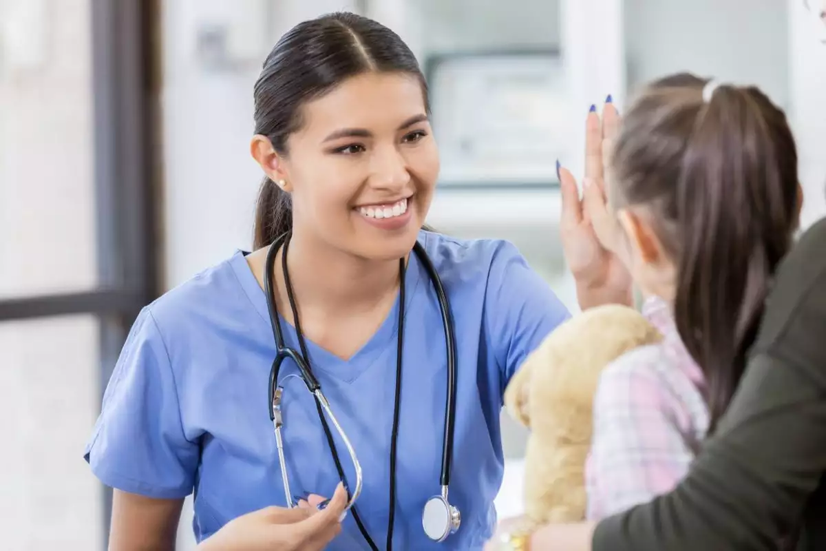 Mujeres, fundamentales en el cuidado de la salud de los mexicanos