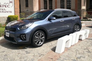 KIA Niro.jpg