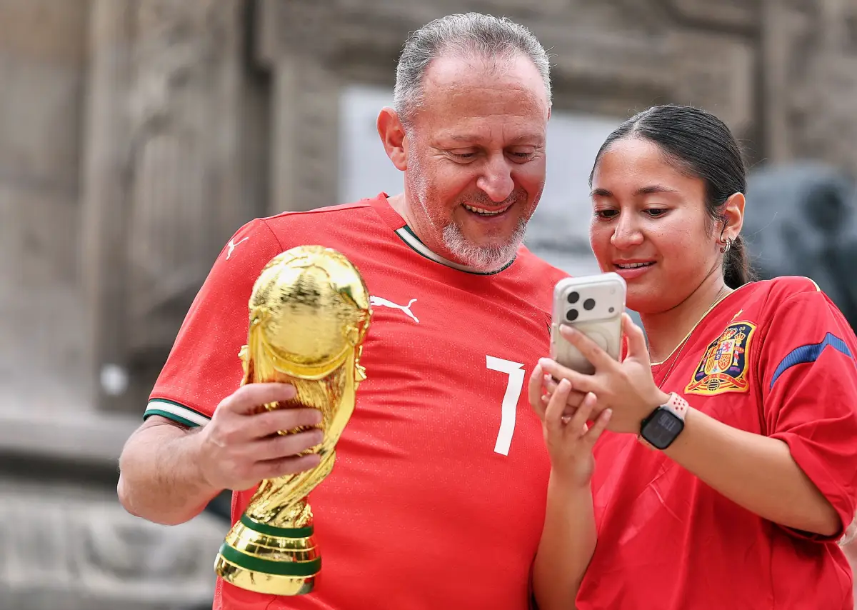 Antes de que de inicio un partido, millones de aficionados ya vieron alineaciones probables, análisis tácticos, historias de jugadores e incluso memes.
