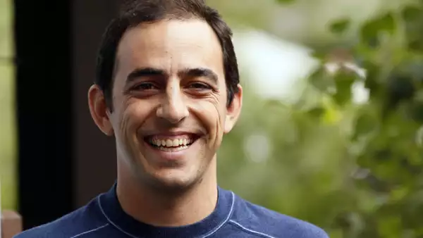 Salal Kamangar, CEO de YouTube, también fue convocado al encuentro empresarial.