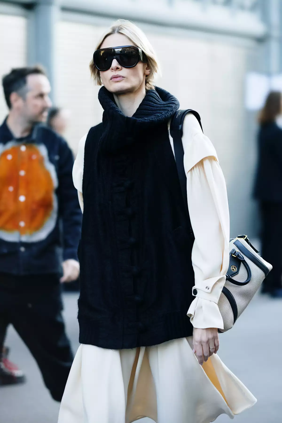 Paris str S26 0305.jpg