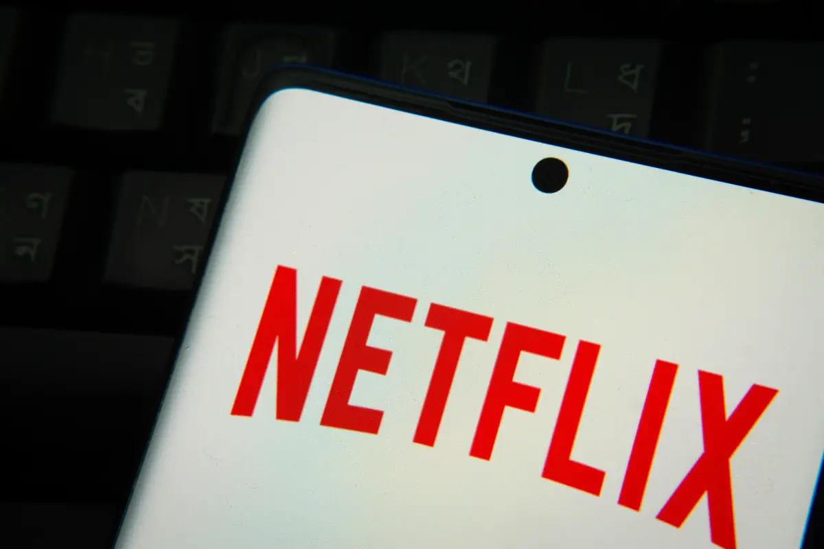 Dhaka,,Bangladesh,11,March,2025:smartphone,On,Surface,Showing,Netflix,Logo.