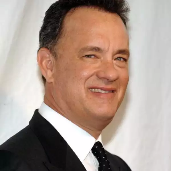 Tom es el primer actor en más de cincuenta añs en ganar dos Oscar de manera consecutiva: primero por su papel en Philadelphia (1994) y luego por Forrest Gump (1995).