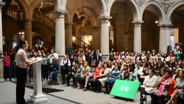 Sheinbaum y mujeres