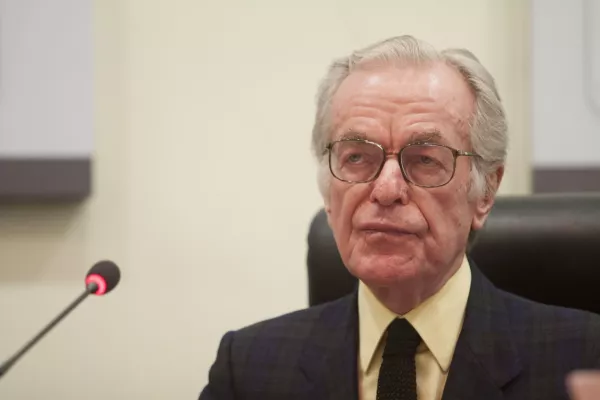 Zavludosky  egresó de la UNAM en 1967