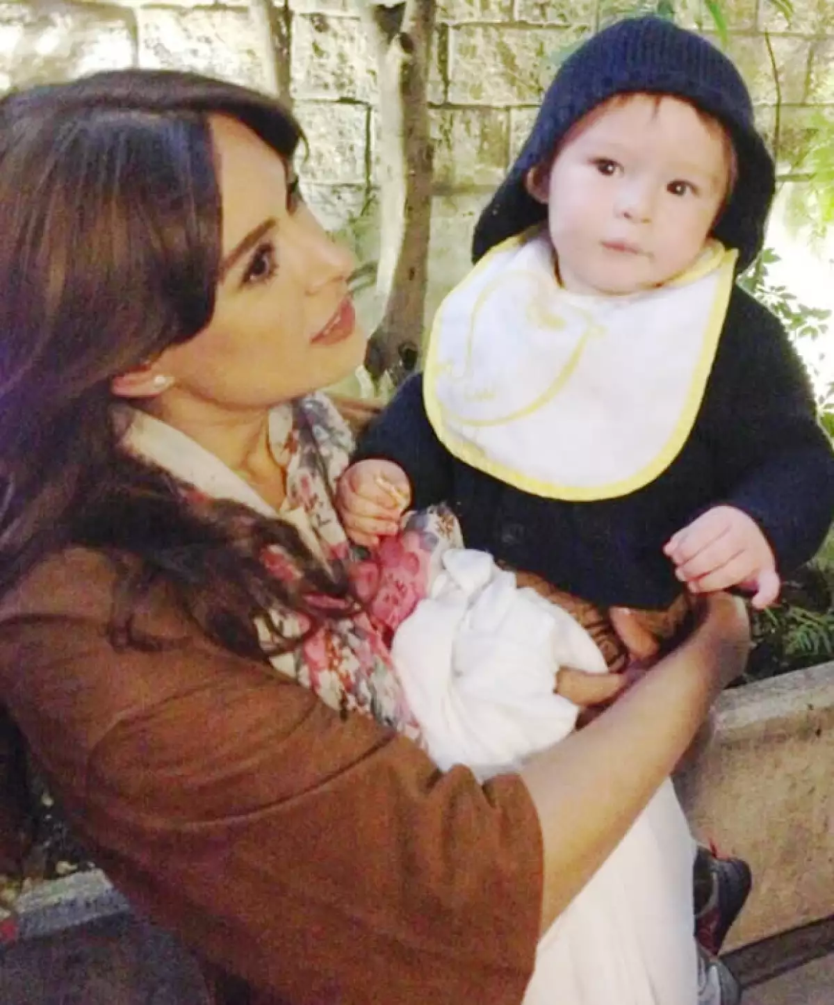 Platicamos con la conductora de “Hoy”, quien aunque sólo es mamá de Mateo, también disfruta de los dos hijos de su esposo Fernando Reina.