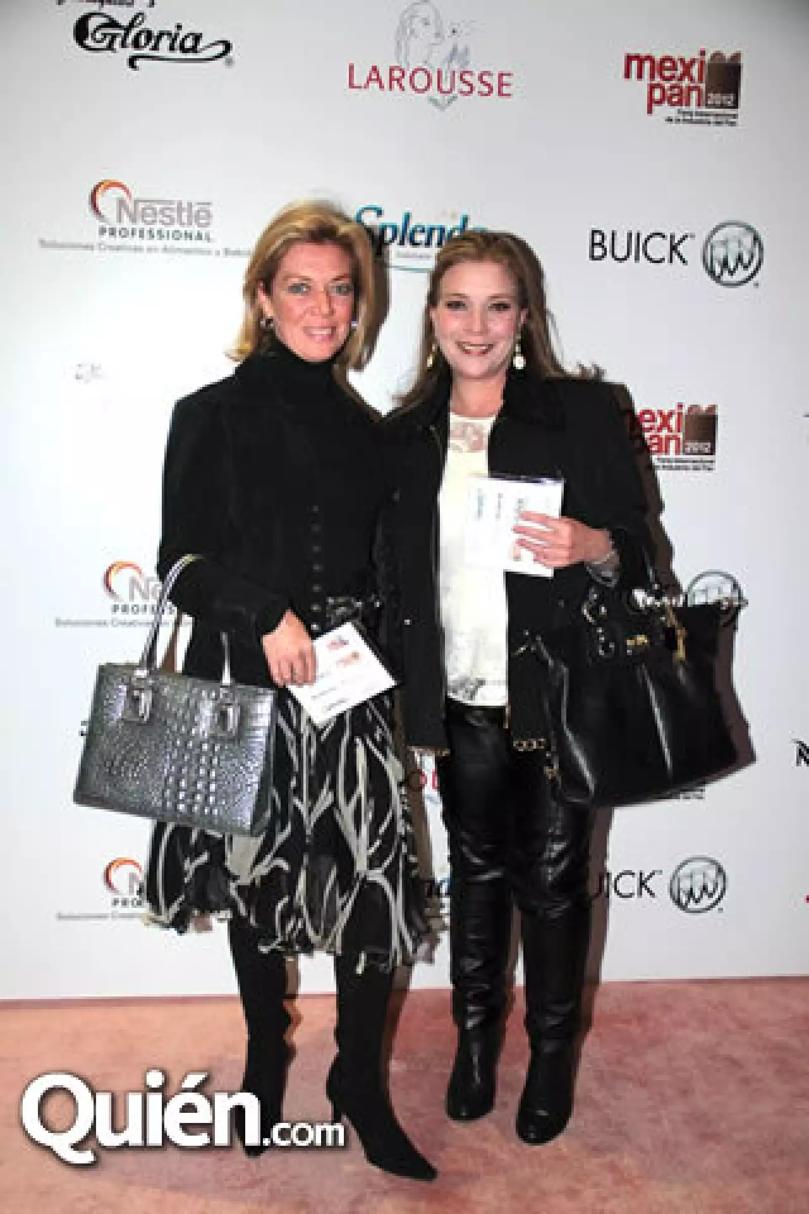 Fernanda Gómez,Elena Riverol