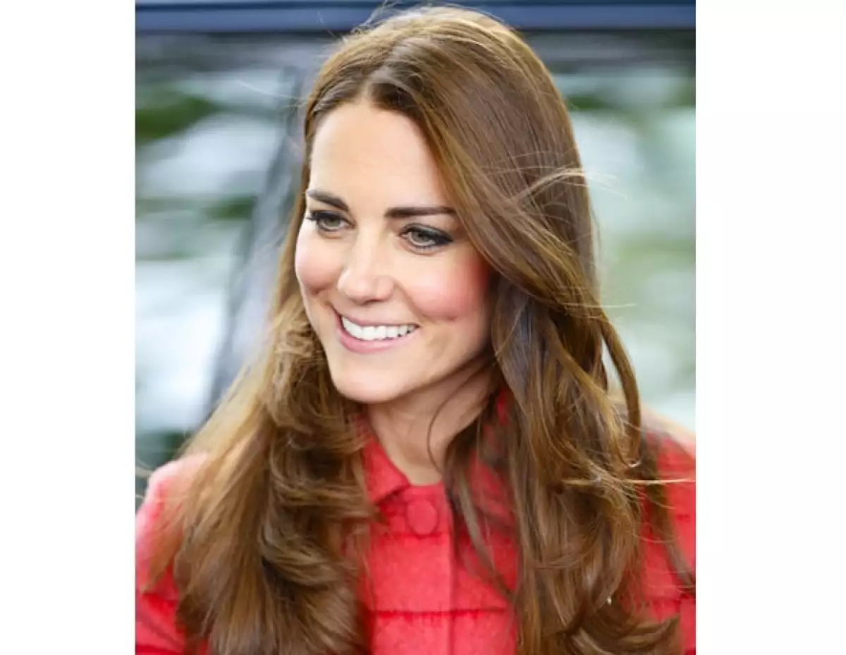 Kate Middleton poseé una envidiable cabellera.